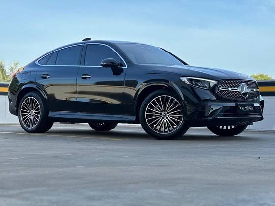 MERCEDES-BENZ GLC 300 2.0 MHEV AMG LINE COUPÉ 4MATIC 9G-TRONIC MERCEDES-BENZ GLC 300 2.0 MHEV AMG LINE COUPÉ 4MATIC 9G-TRONIC
